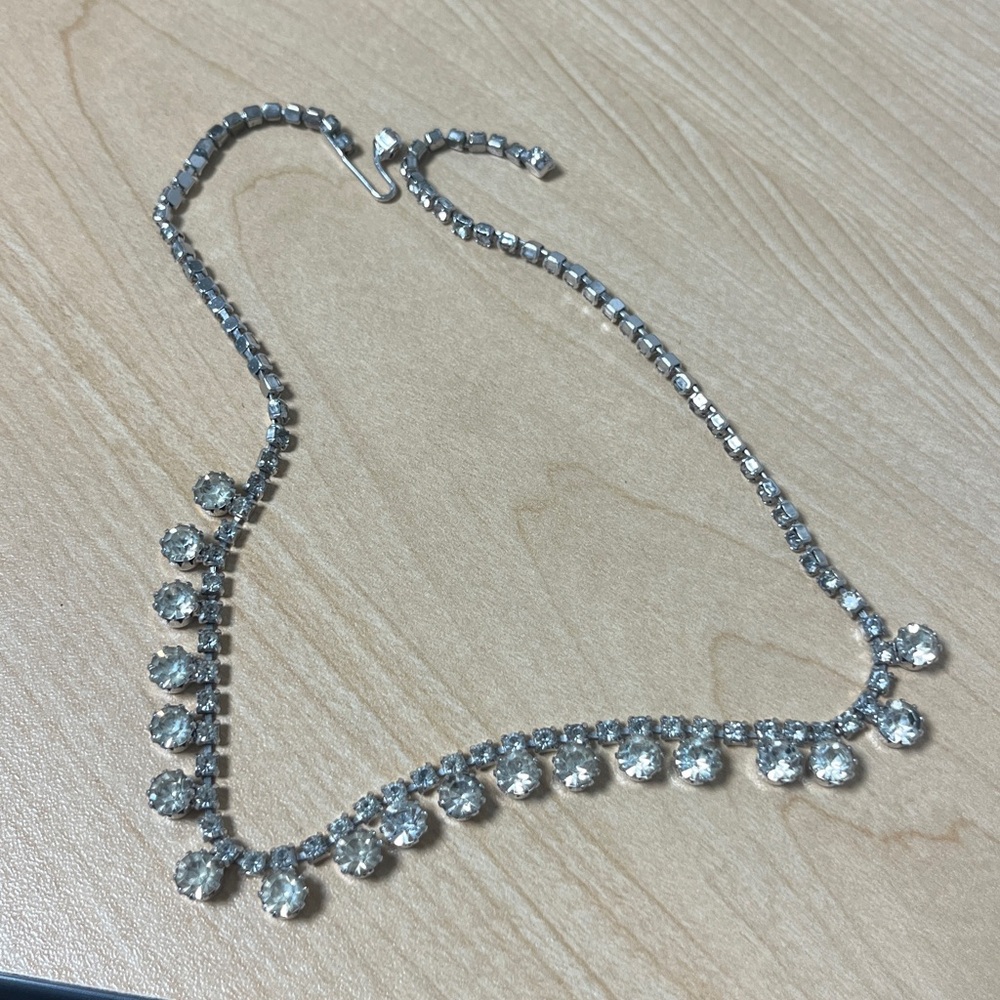 Kramer Vintage women Silver plated clear rhinestone necklace 18”